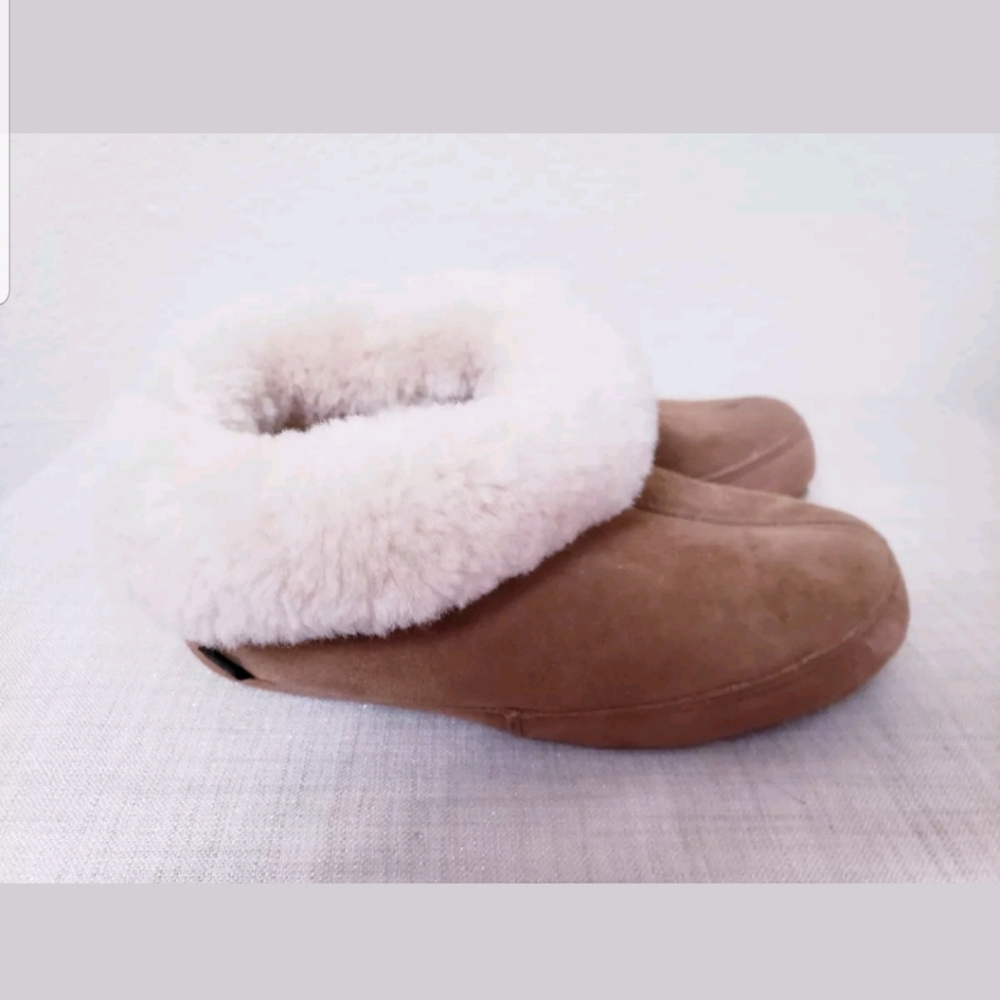 REI SHEARLING REAL SHEEP BOOTIES